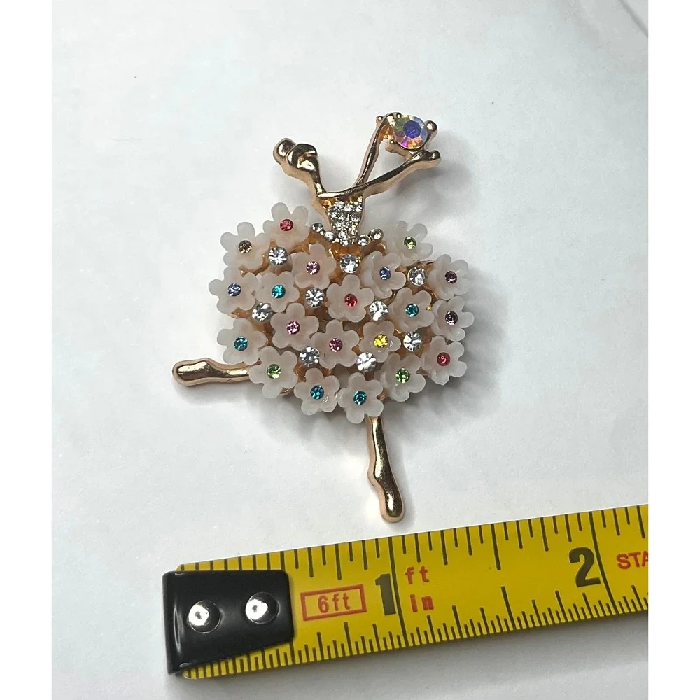 VINTAGE BALLERINA w/ RHINESTONES on WHITE Floral TUTU BROOCH AURORA BOREALIS!